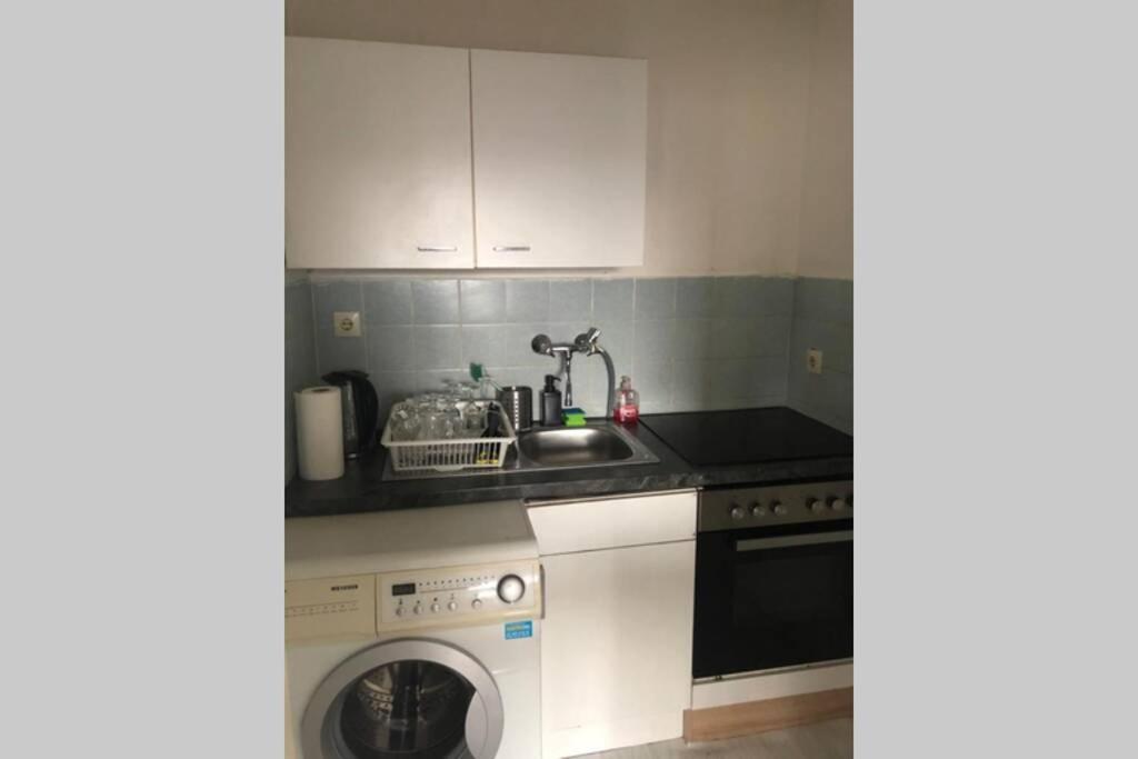 Ein Helles Und Geraumiges Zimmer Am Bremer Hauptbahnhof. Εξωτερικό φωτογραφία